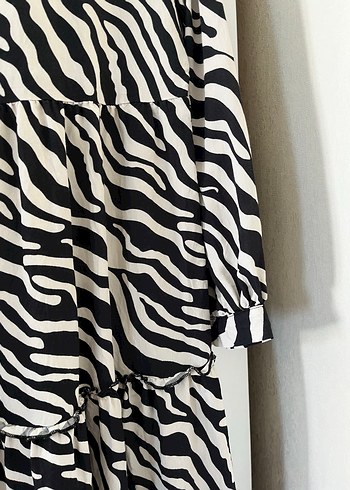 LC Waikiki Zebra Desenli Uzun Salaş Elbise