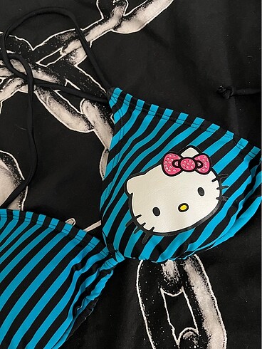 Hello kitty bikini takımı