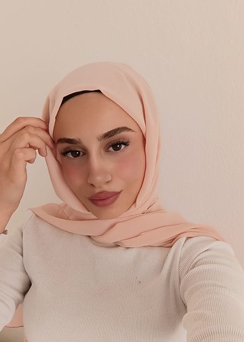 Bej Kadın Saten Şal - Minimalist ve Şık