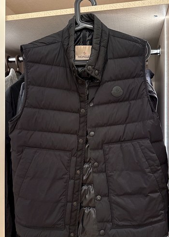 Moncler m