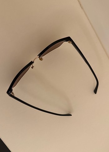 Tom Ford TF367 Klasik Şıklıkta Siyah Gözlüğü - Görsel 2