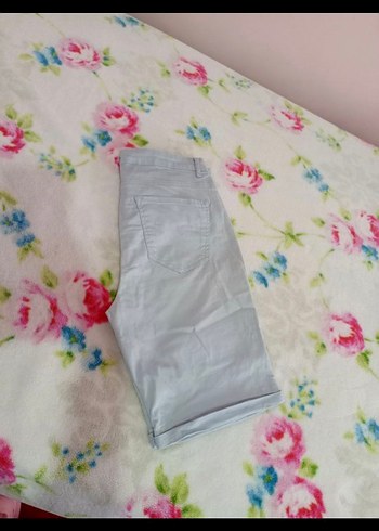 Gri Loose Fit Kadın Bermuda Şort - Görsel 3