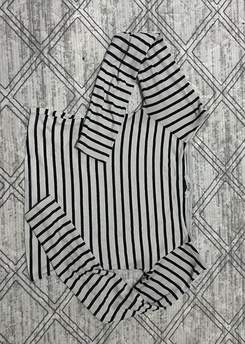 Çizgili Uzun Kollu Kadın Crop Top - Görsel 2