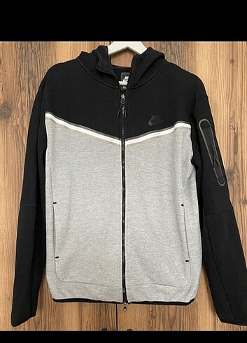Nike tech fleece panda