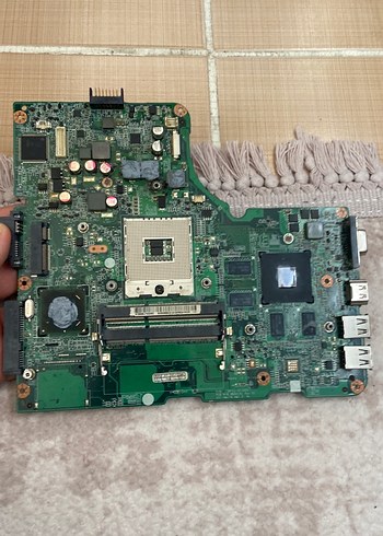 MSI Yesil Laptop Anakart Guclu Ve İslevsel