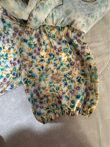 xs Beden çeşitli Renk Zara bluz xs- s bedene uygun