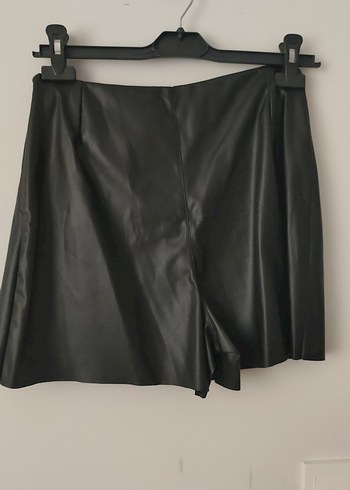Siyah Deri Kemerli şort etek - Görsel 2