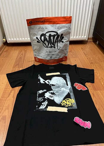 syna tee