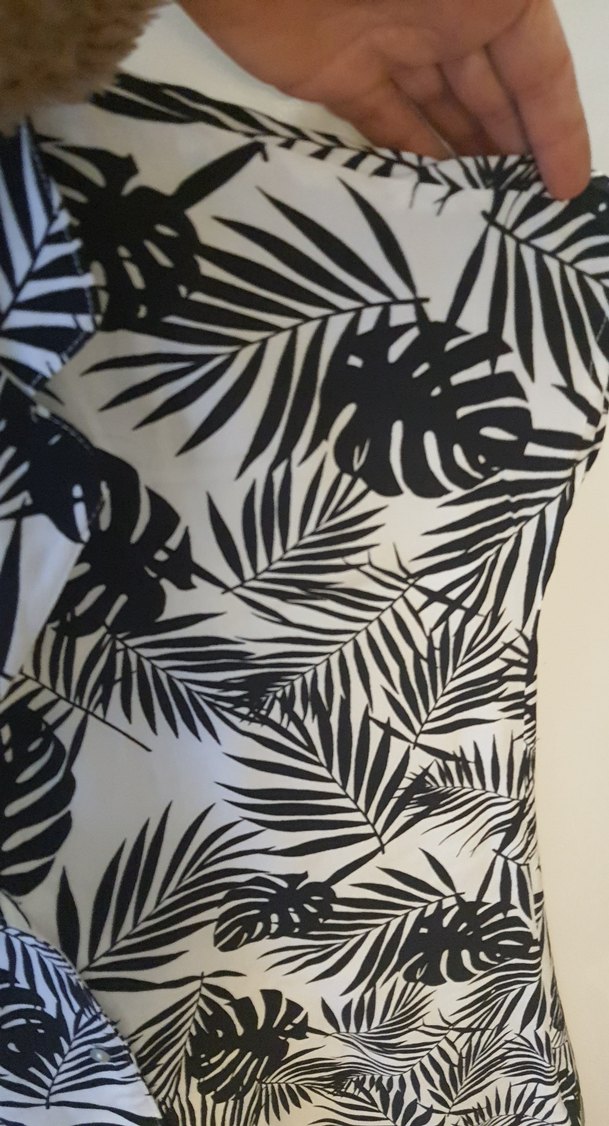 Kadın V Yaka Desenli Uzun Tunik - Görsel 4