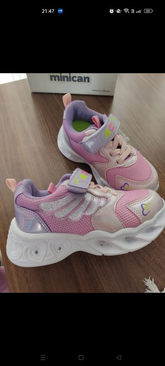 Kız Çocuk Pembe Işıklı Spor Ayakkabı - Görsel 3