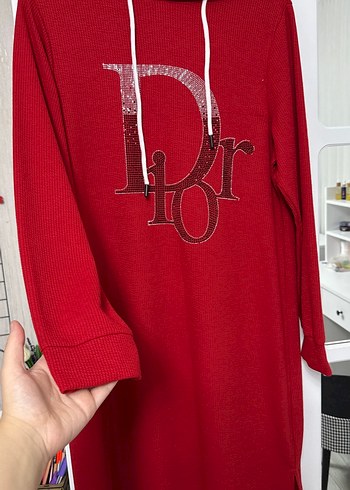 Trendyol & Milla Kırmızı Uzun Kollu Triko Sweatshirt tesettür tunikler