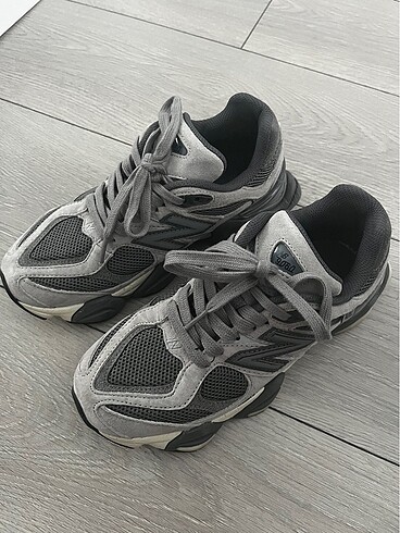 38 Beden New Balance az kullanılmış ayakkabı (38)
