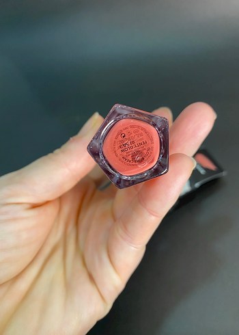 Fenty Beauty Parlak Bej Dudak Parlatıcısı -  Fenty Glow02 - Görsel 5