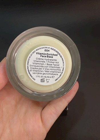 Bobbi Brown Vitamin Enriched Yüz Bazı - Görsel 3