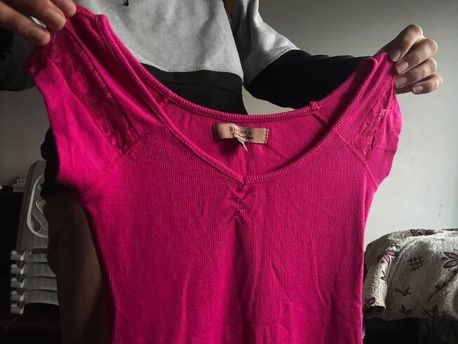 Bershka Pembe dantelli üst