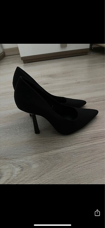 37 Beden BERSHKA STILETTO