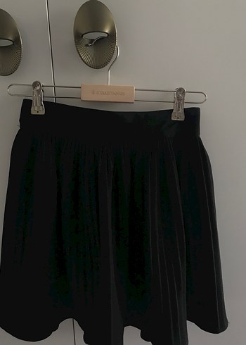 Siyah Pilili Midi Kadın Etek