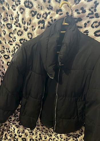 Kürk Detaylı Siyah Kadın Kışlık Mont - Görsel 2