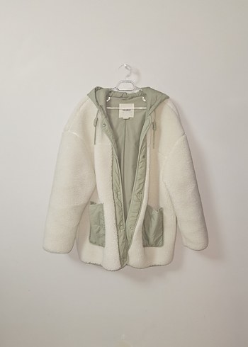 Kapüşonlu Beyaz Peluş Ceket - Görsel 3