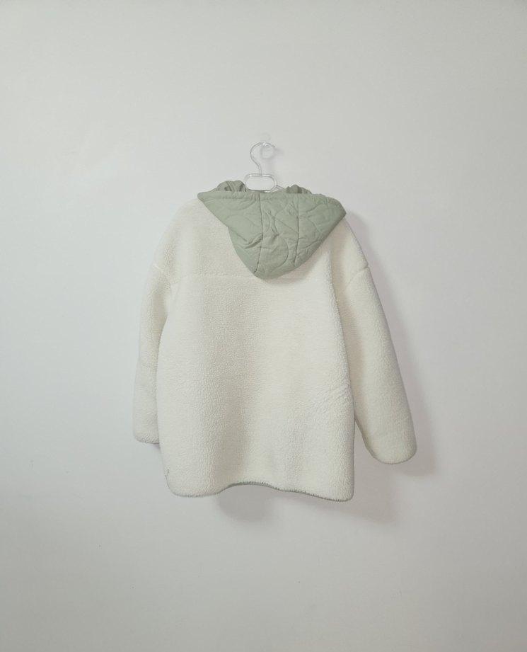 Kapüşonlu Beyaz Peluş Ceket - Görsel 5