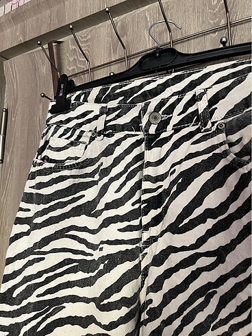 40 Beden Zebra desen pantalon