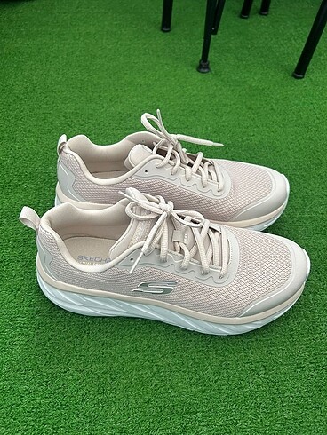 Skechers spor ayakkabı