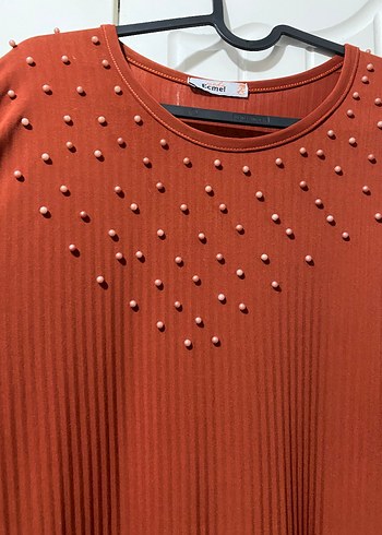 Uzun Kollu Kırmızı Piliseli Triko Elbise - Görsel 3