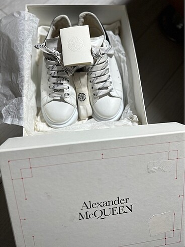Alexander McQueen Siyah Beyaz Klasik Ayakkabı