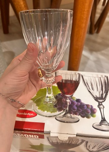 Keskin Desenli Kristal Kadeh