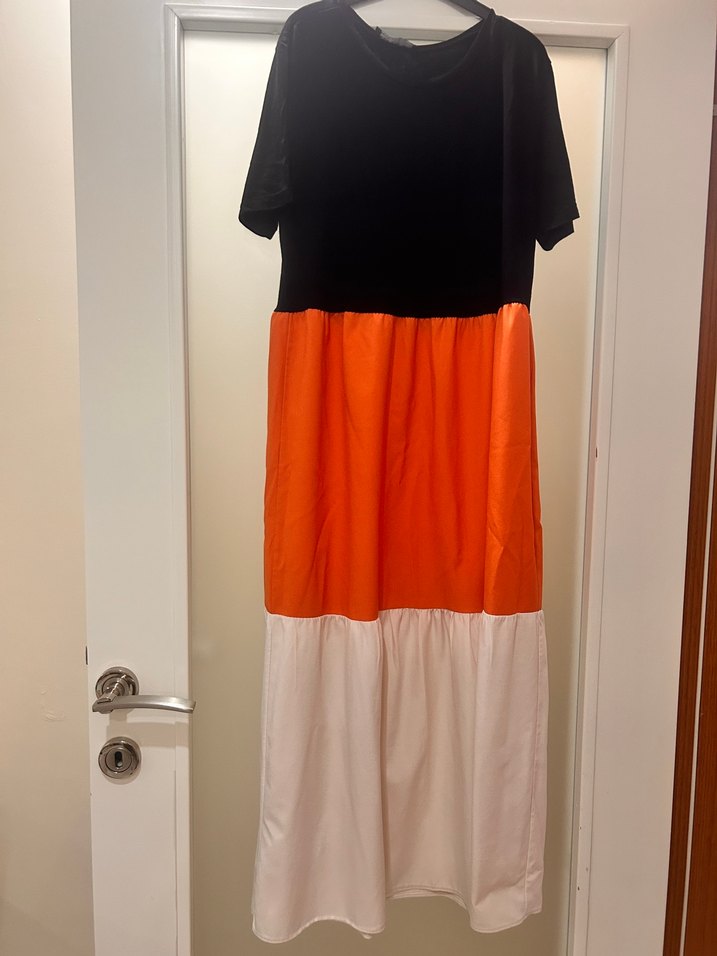 Renk Bloklu Piliseli Uzun Elbise - Görsel 2