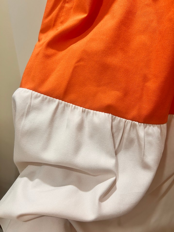 Renk Bloklu Piliseli Uzun Elbise - Görsel 3