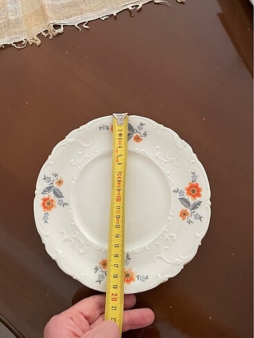 Beden Antika gofreli şık bir pasta tabağı