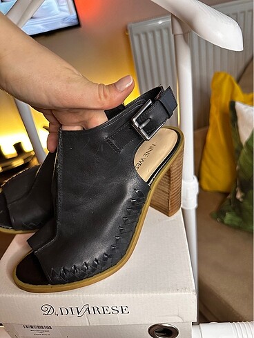 Nine West Deri siyah sandalet ayakkabı