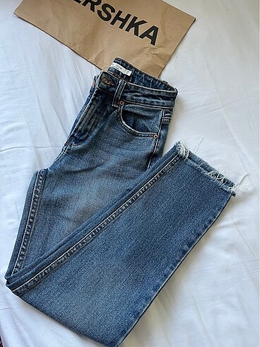 Bershka Mavi Jean