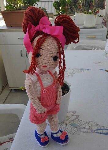 Diğer Amigurumi bebek.