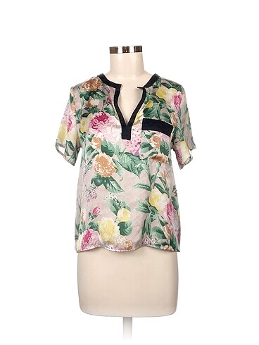 H&M Bluz %70 İndirimli.