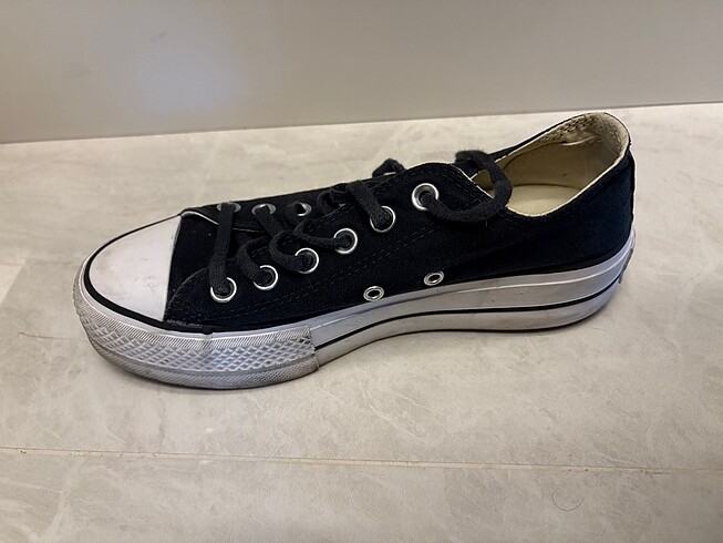 yüksek tabanlı converse