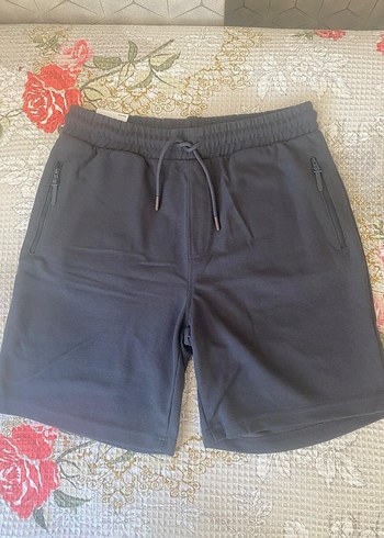 Gri Regular Fit Cepli Basic Şort