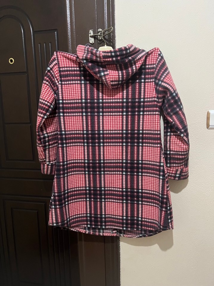 Kapüşonlu Pembe Ekose Düğmeli Kadın Gömlek - Görsel 2