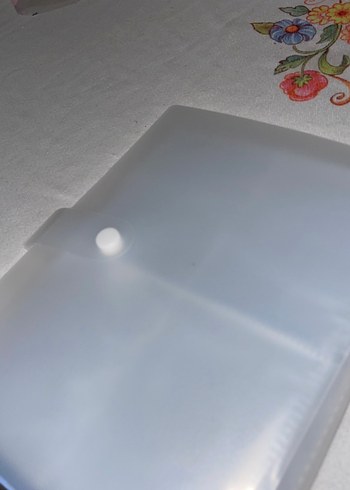 Şeffaf stickerli 4 bölmeli 20 sayfalı binder