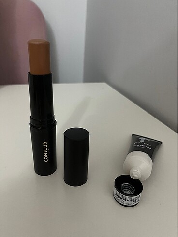  Beden Flormar kontür stick+tone up(ton eşitleyici krem)