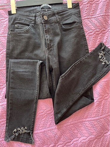 Paçası taşlı skinny Jean