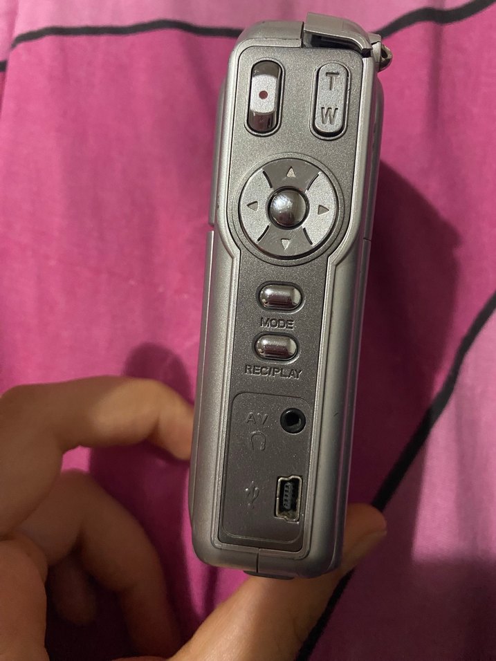 Gri Dijital Kamera - Görsel 3