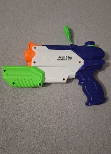 Beden Nerf su tabancasi