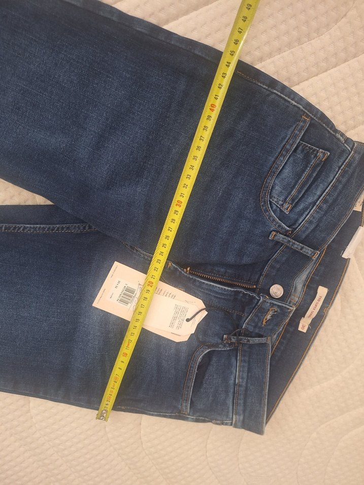 Levis 710 Dar Kesim Mavi Jean — görsel 5/7