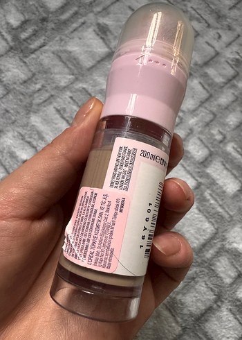 Maybelline 4'ü 1 Arada Kapatıcı ve Baz - Açık Bej - Görsel 3