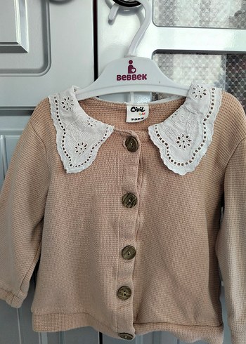 Düğmeli Bej Kız Çocuk Hırka - Görsel 3