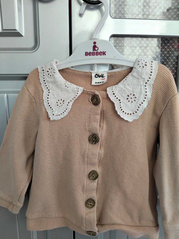 Düğmeli Bej Kız Çocuk Hırka - Görsel 3