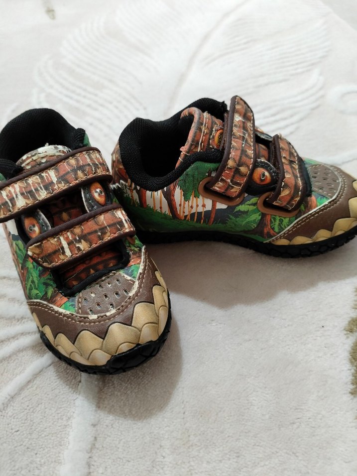 Erkek Çocuk Renkli dinozor Desenli Spor Ayakkabı ışıklı - Görsel 4