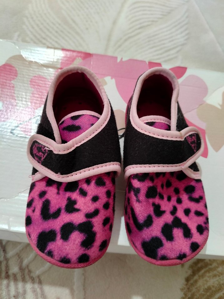 Kız Çocuk Pembe Leopar Desenli Kaydırmaz Terlik panduf - Görsel 2